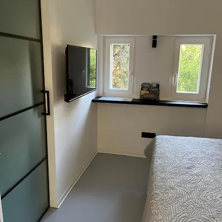 Pollux Apartment *